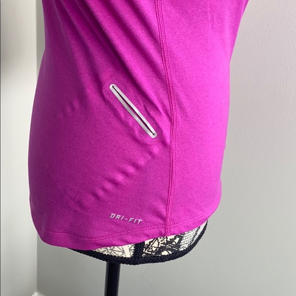 Nike dri fit workout top - Picture 3 of 6